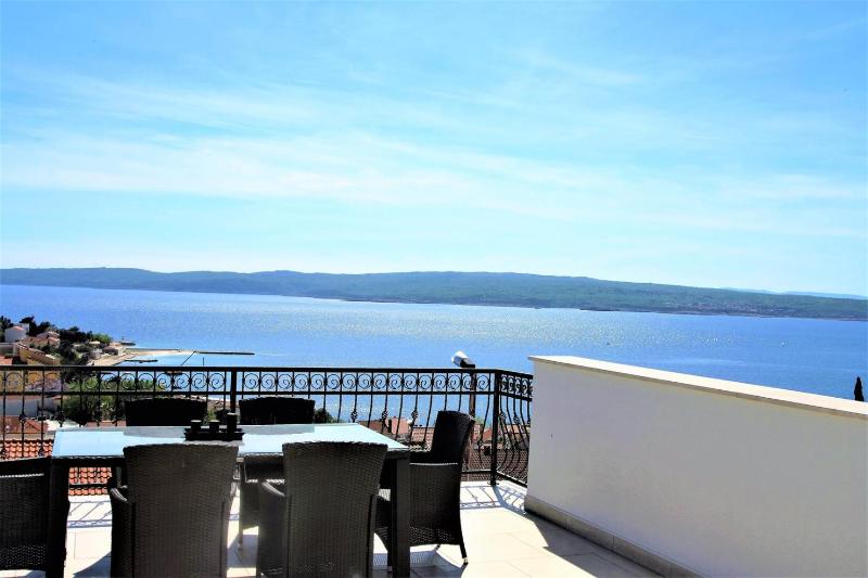 Holiday House Queens with Sea View - image 42