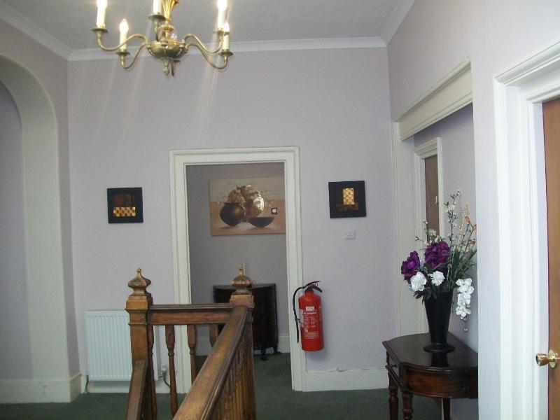 Chapel House - image 4