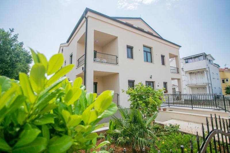Apartments Sara - image 9