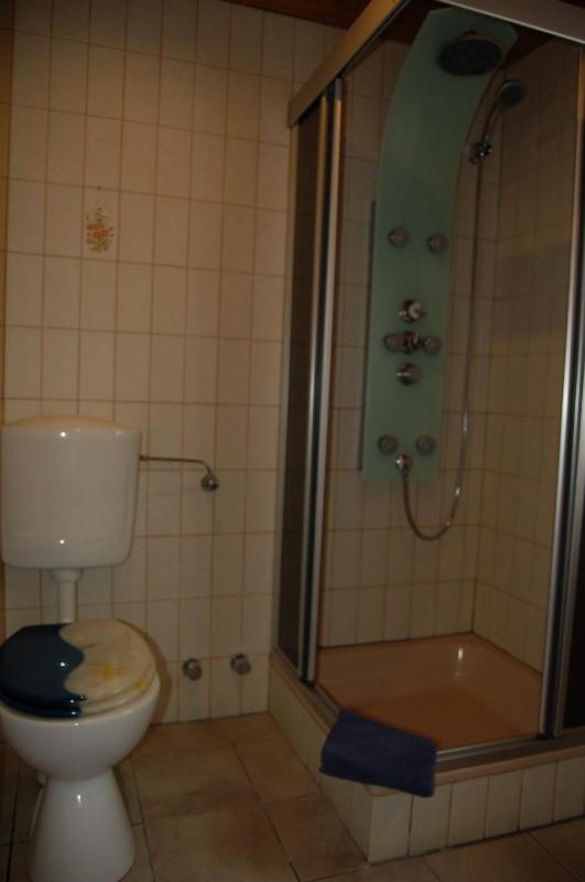 Single Room image 3