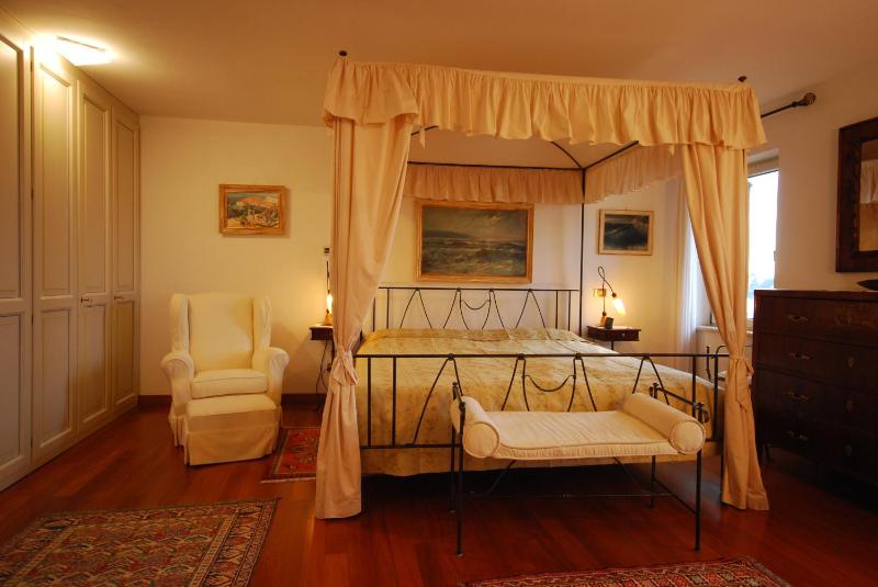 Superior Suite with Sea View image 3