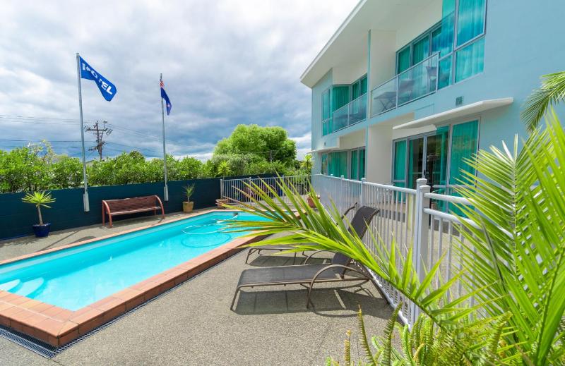 Aristotles North Shore - image 6