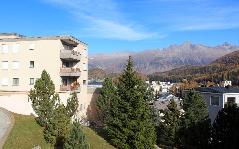 Apartment with Lake View image 3