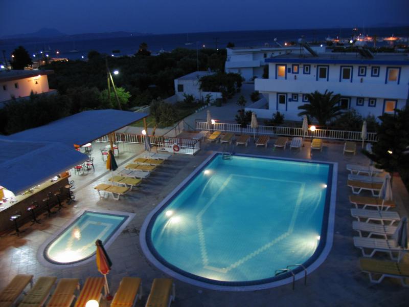 Double or Twin Room with Sea View image 4