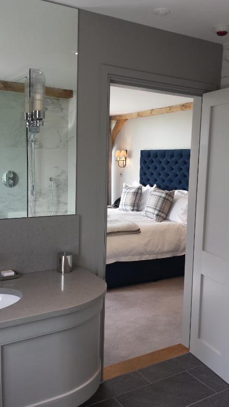 Superior Double Room image 4