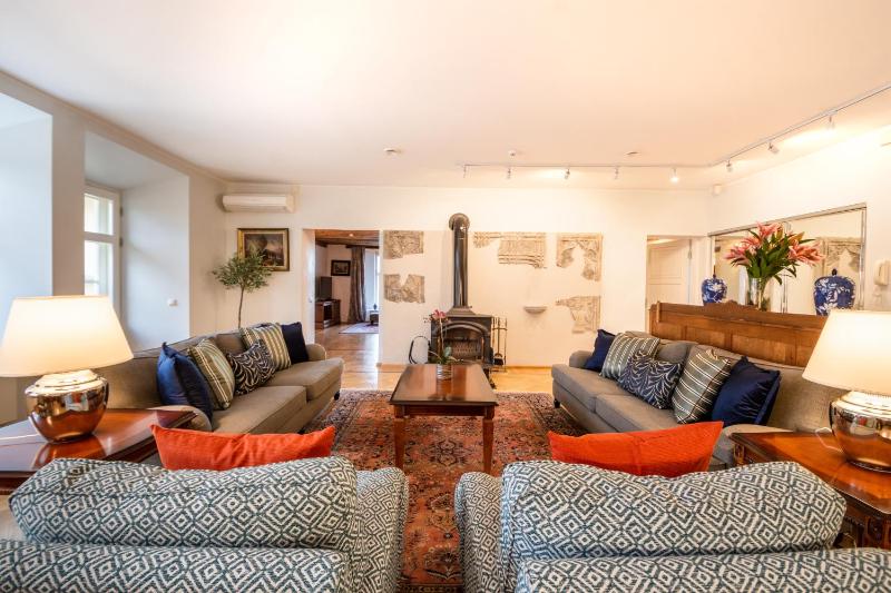 Tallinn City Apartments Luxury 4 bedroom with terrace and sauna - image 4