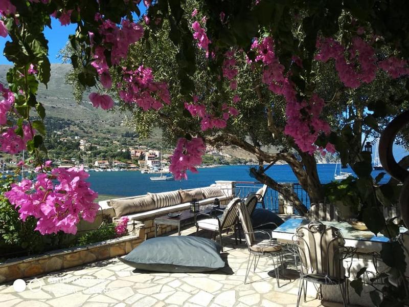 Deluxe Apartment with Sea View image 4