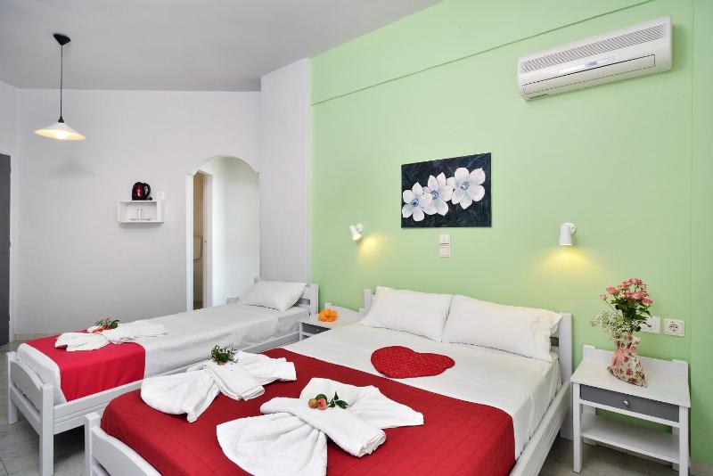 Triple Room image 2