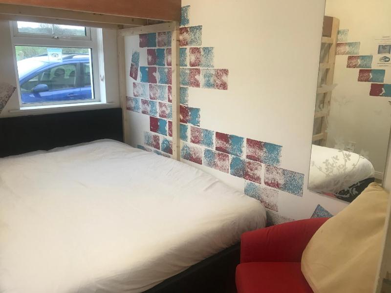 Double or Twin Room image 3