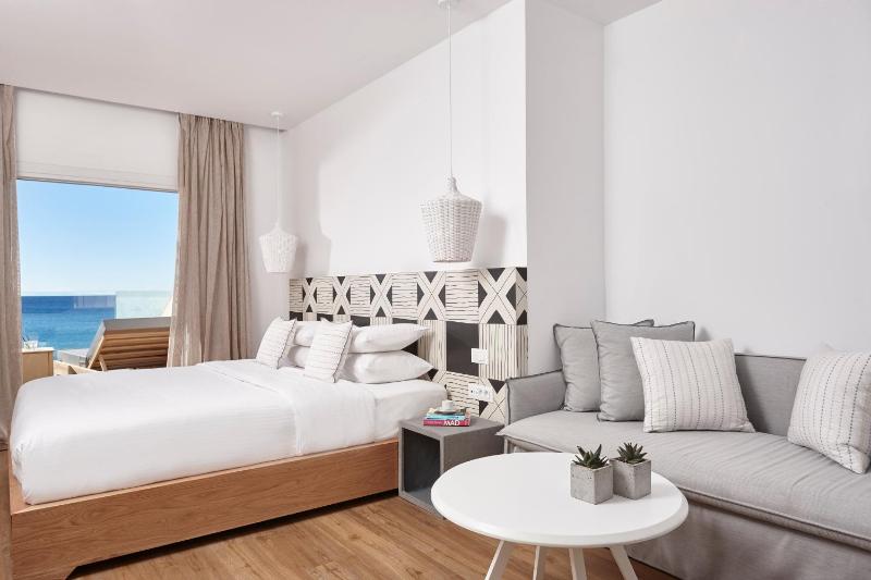 Mykonos Kosmoplaz Beach Resort Hotel - image 15