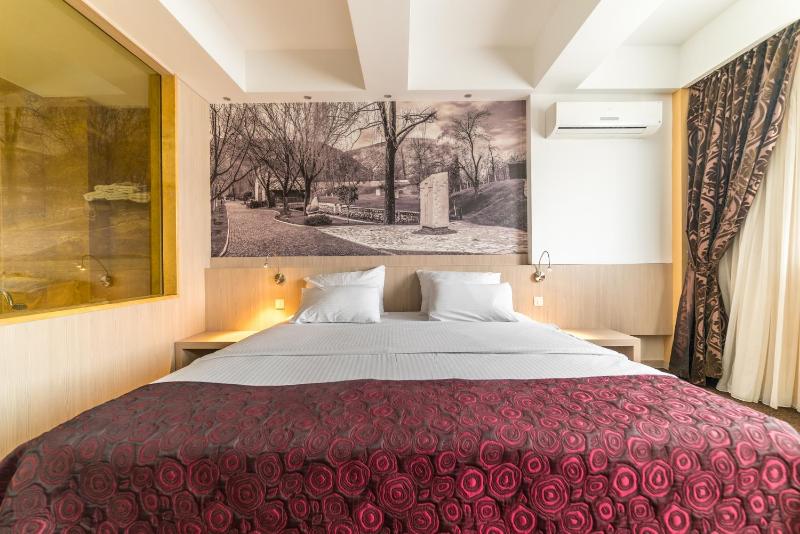 City Hotel Mostar - image 12