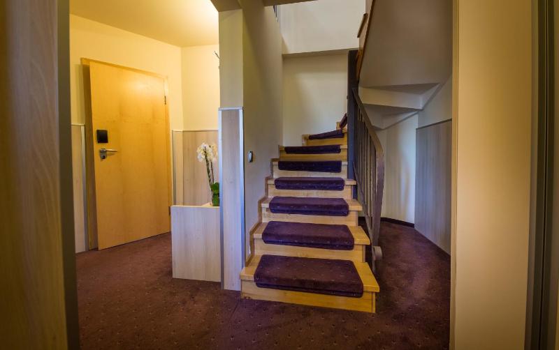 Duplex Apartment - Eden Principal image 3