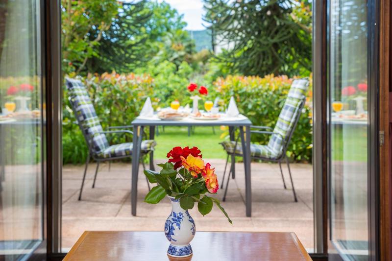 Double or Twin Room with Private Garden image 4