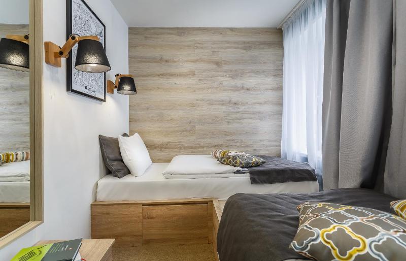Twin Room image 1