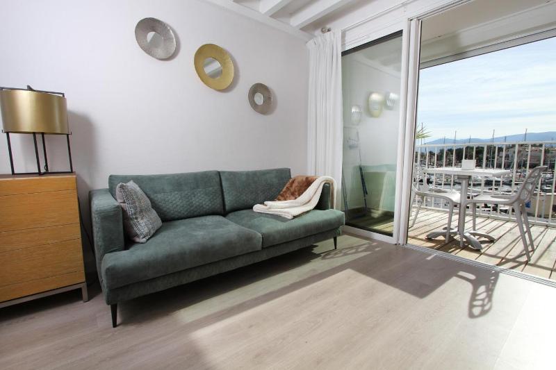 Bleu Mer Duplex & Suites - image 48