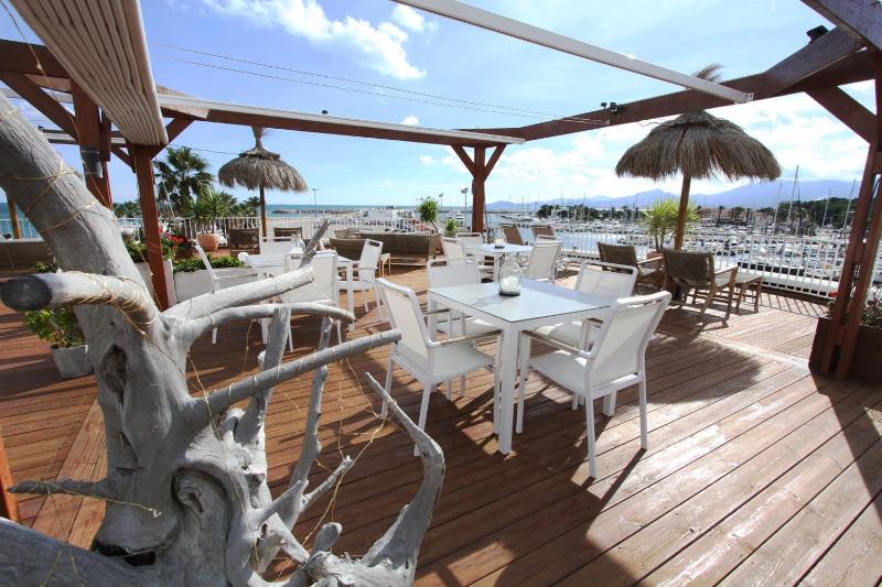 Bleu Mer Duplex & Suites - image 49