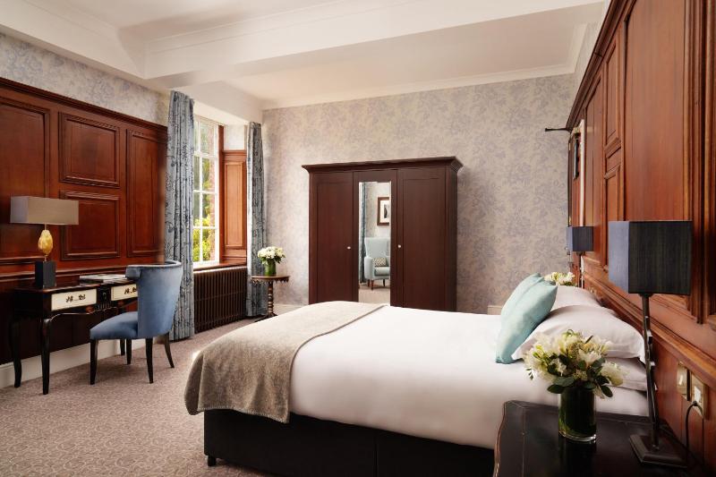 King Terrace Room with Patio Access image 1