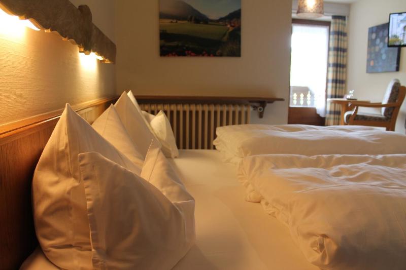 Small Double Room image 2
