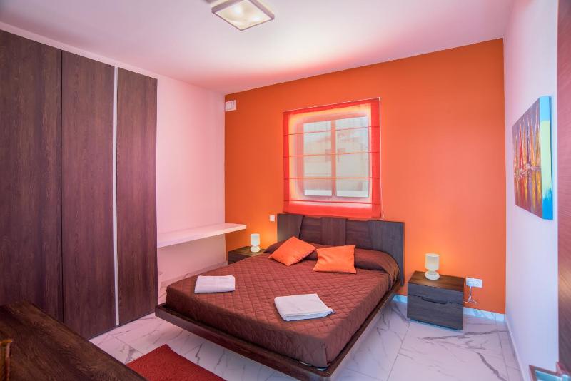 Apartment image 4