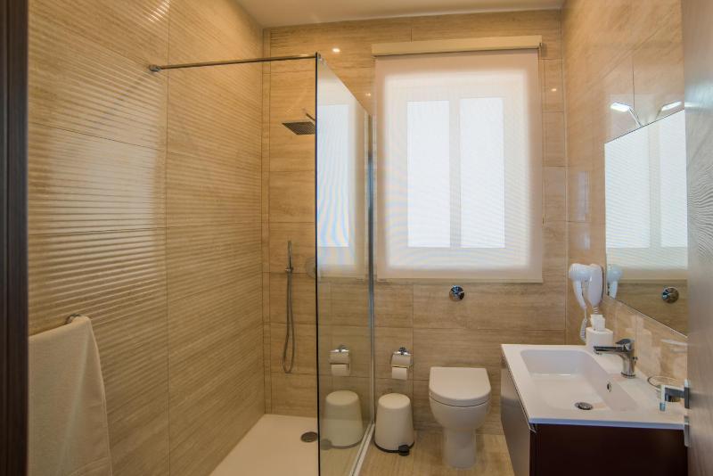 Apartment image 2