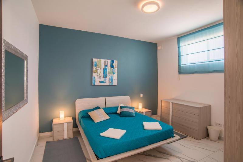 Apartment image 3