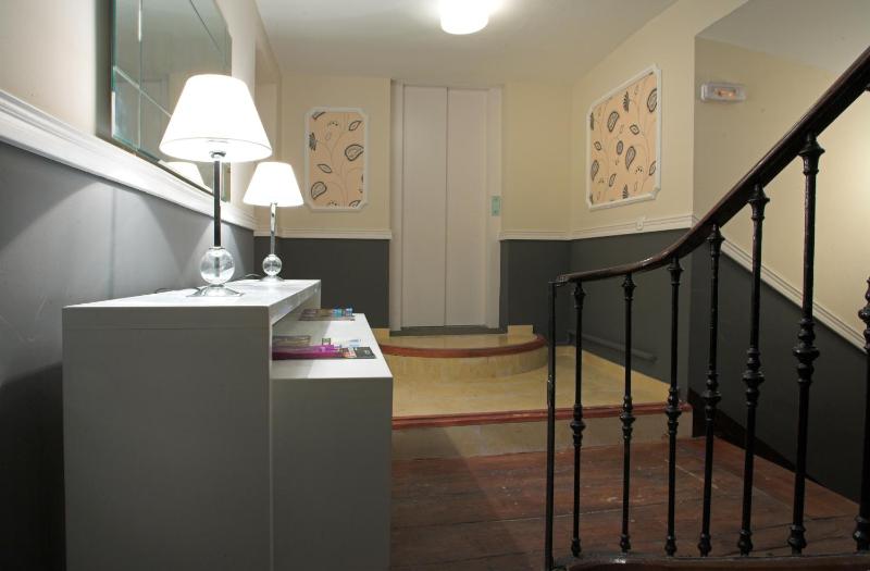 Two-Bedroom Apartment (5 Adults) image 2