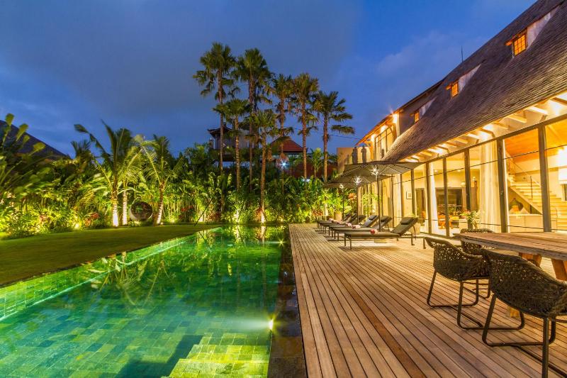 Villa Taijasa - Luxury 5BR Villa with 20m Pool - image 12