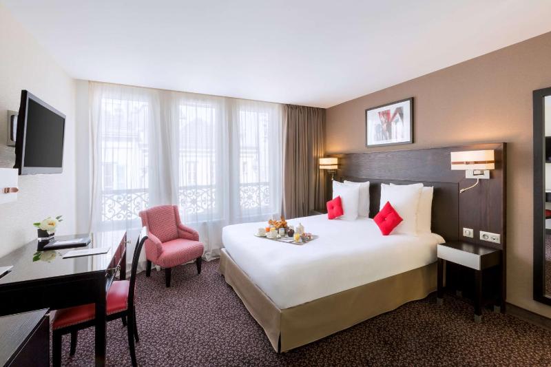 Comfort Queen Room image 3