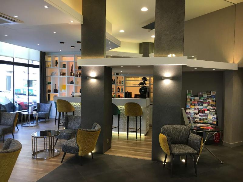 Best Western Plus Hotel Carlton - image 37