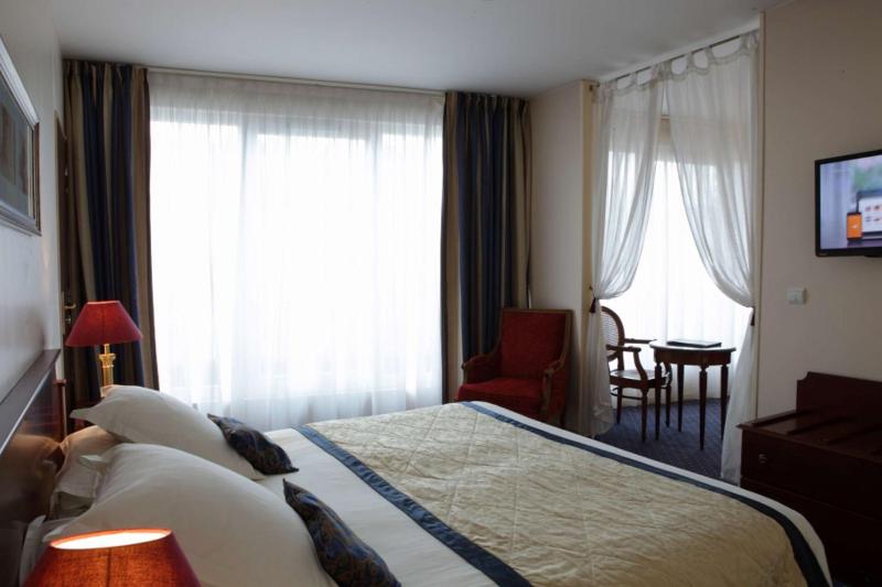 Suite with King Bed and Balcony image 1