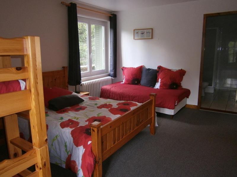 Family Room image 1