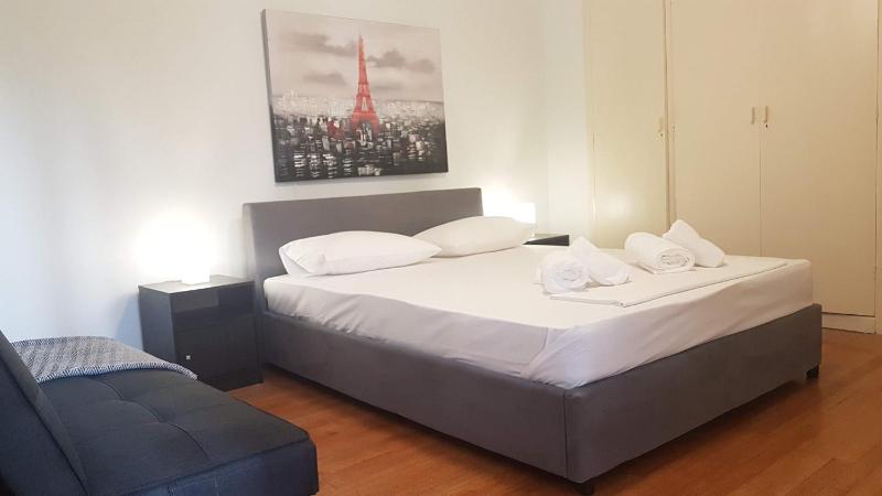 Violet Errathens Apartment - Athens Center 7 BD 3 BATH - image 10