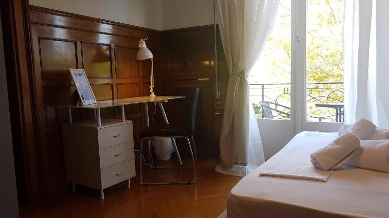 Violet Errathens Apartment - Athens Center 7 BD 3 BATH - image 8