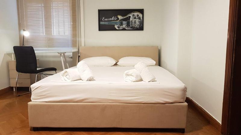 Deluxe Apartment image 3