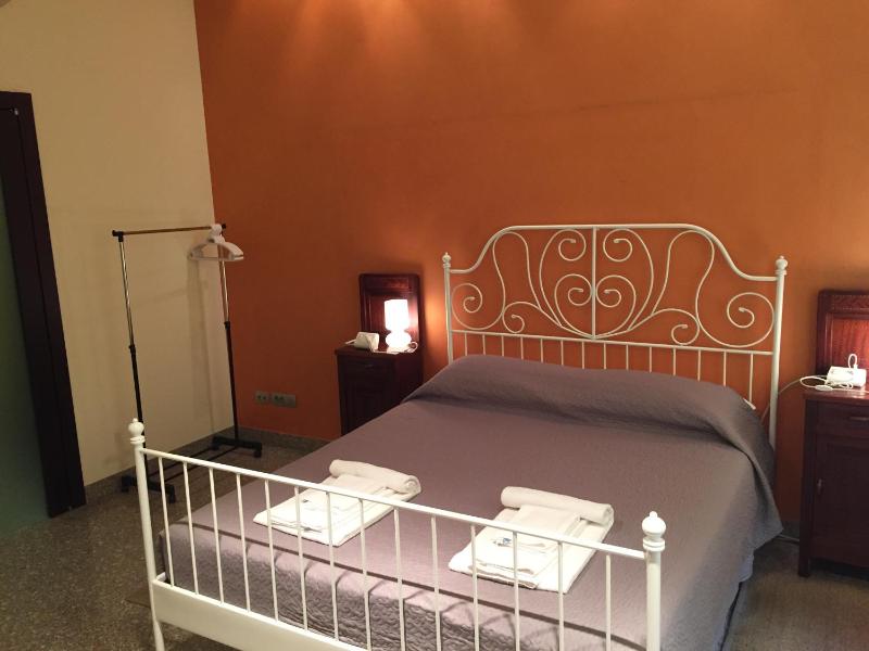 Bergamo Center Rooms - image 7