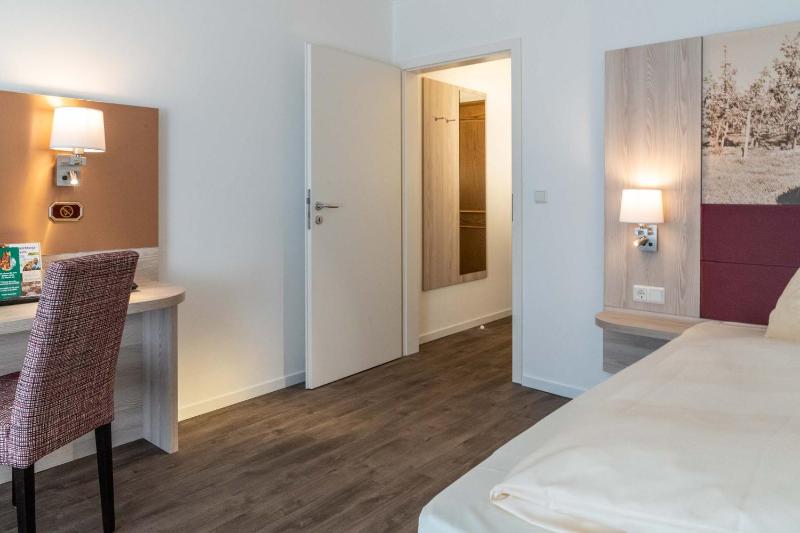 Single Room image 2