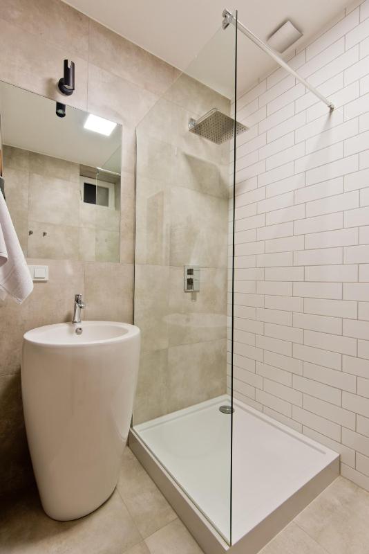 Standard Double or Twin Room image 2