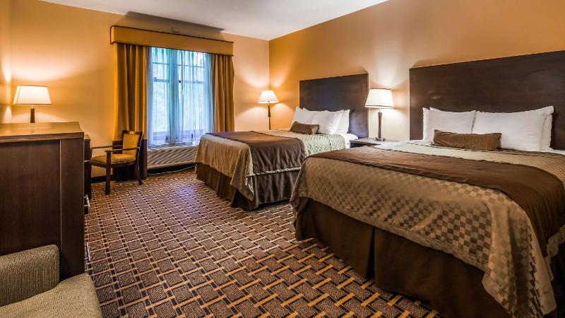 Queen Room with Two Queen Beds - Disability Access - Non Smoking image 1