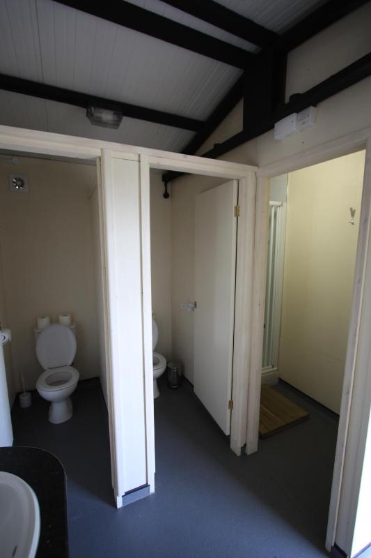 4-Bed Dormitory Room image 3