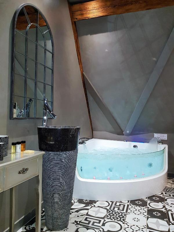 Le 1615 - Luxe et Spa - image 22