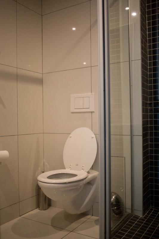 Apartment 27 - image 16