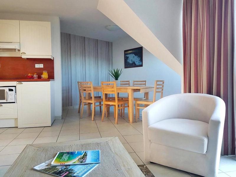 Two-Bedroom Apartment (5-7 adults) with Swimming Pool View image 3