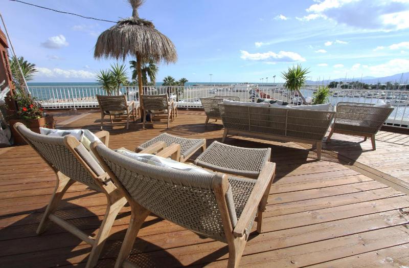 Bleu Mer Duplex & Suites - image 45