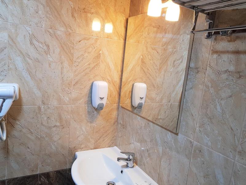 Deluxe Double Room with Balcony image 2