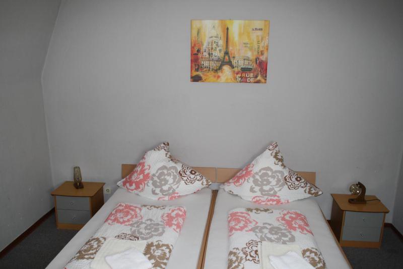 Single Room image 1