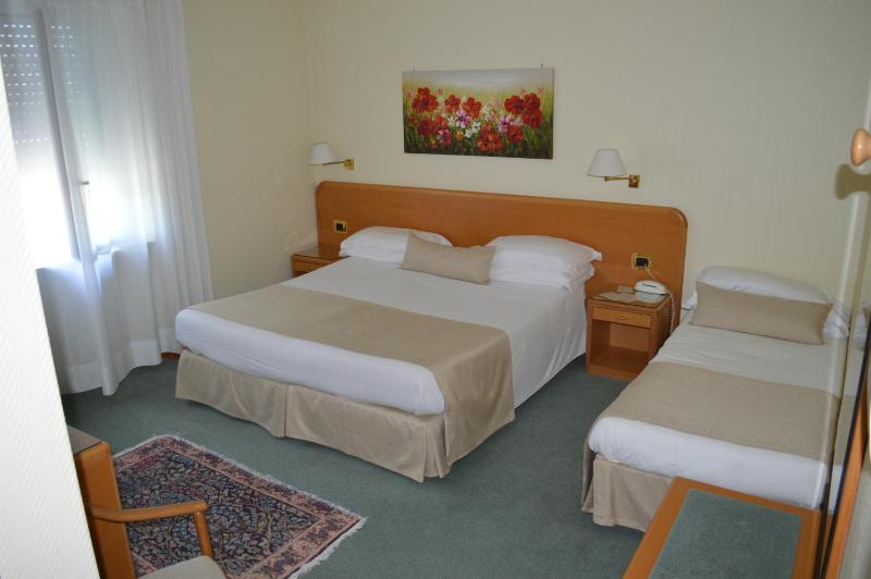 Triple Room image 3