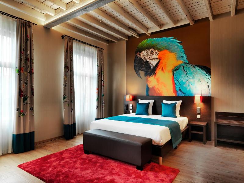 Exclusive Double Room With River View image 2