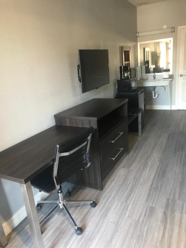 The Residency Suites - image 6