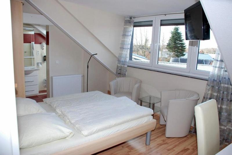 Double Room with Shower & Toilet image 3