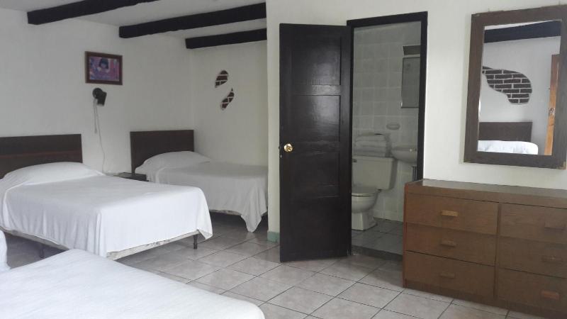 Hotel De Cortez y Larraz - image 3